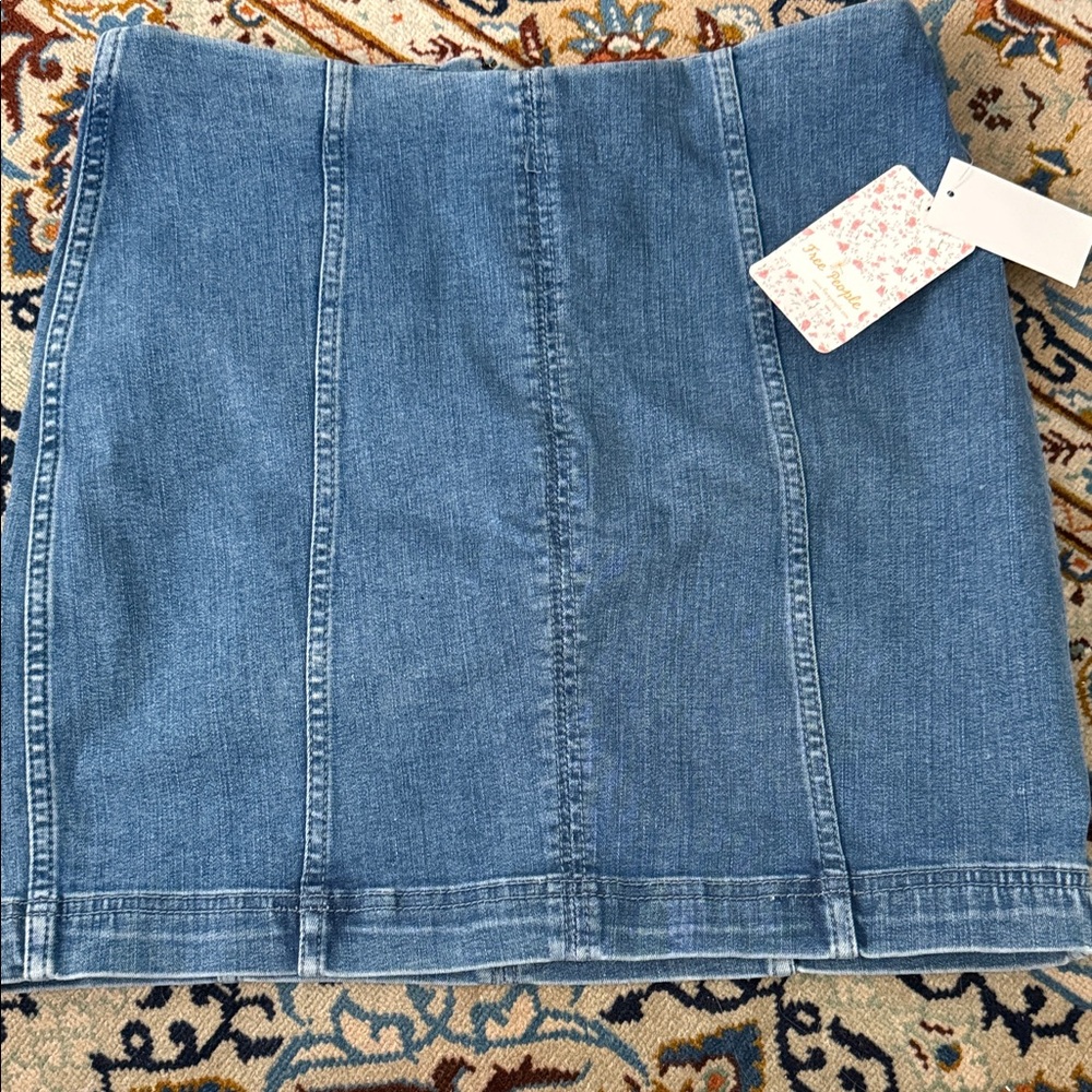 Free people Denim Blue Skirt size 8 never worn